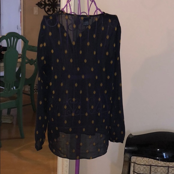 LAST CALL 9/11/22 - Ann Taylor sheer career v neck top - Picture 5 of 6